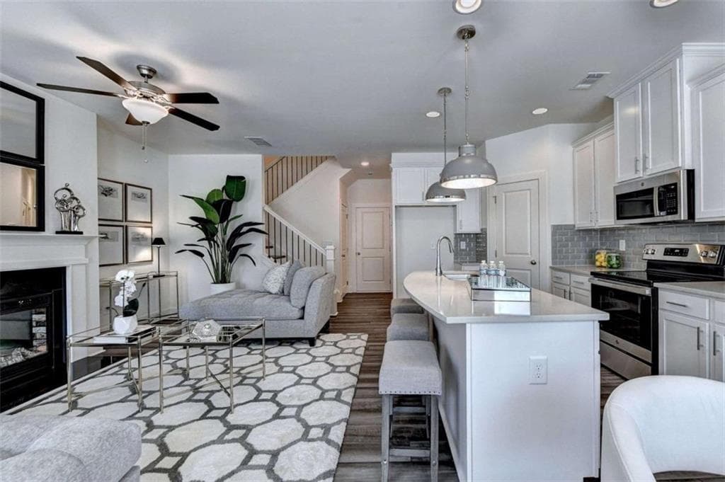 3 bedroom, 3 bathroom townhouse sold at 2696 NE Almand Lane, Conyers, GA 30013