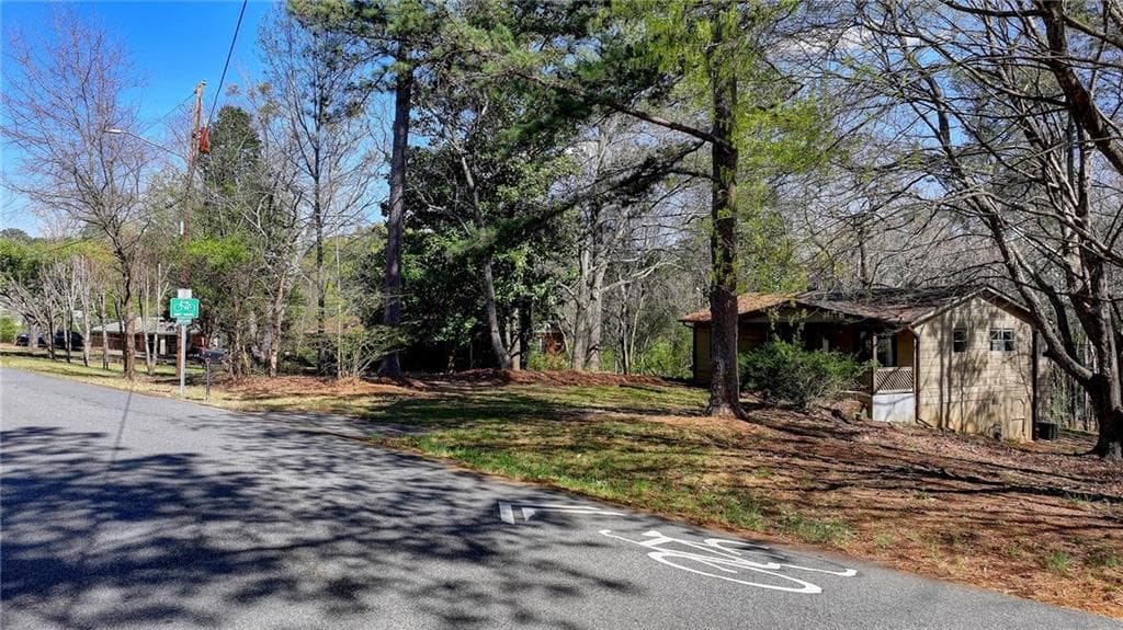 3 bedroom, 1 bathroom single family residence sold at 768 Scales Road, Suwanee, GA 30024