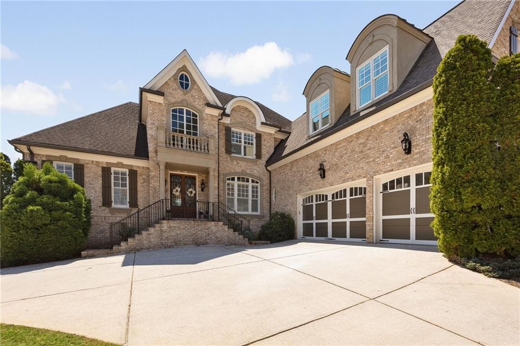 6 bedroom, 8 bathroom, 7,080 sq ft single family residence sold at 2770 Wooded Hills Walk, Marietta, GA 30062