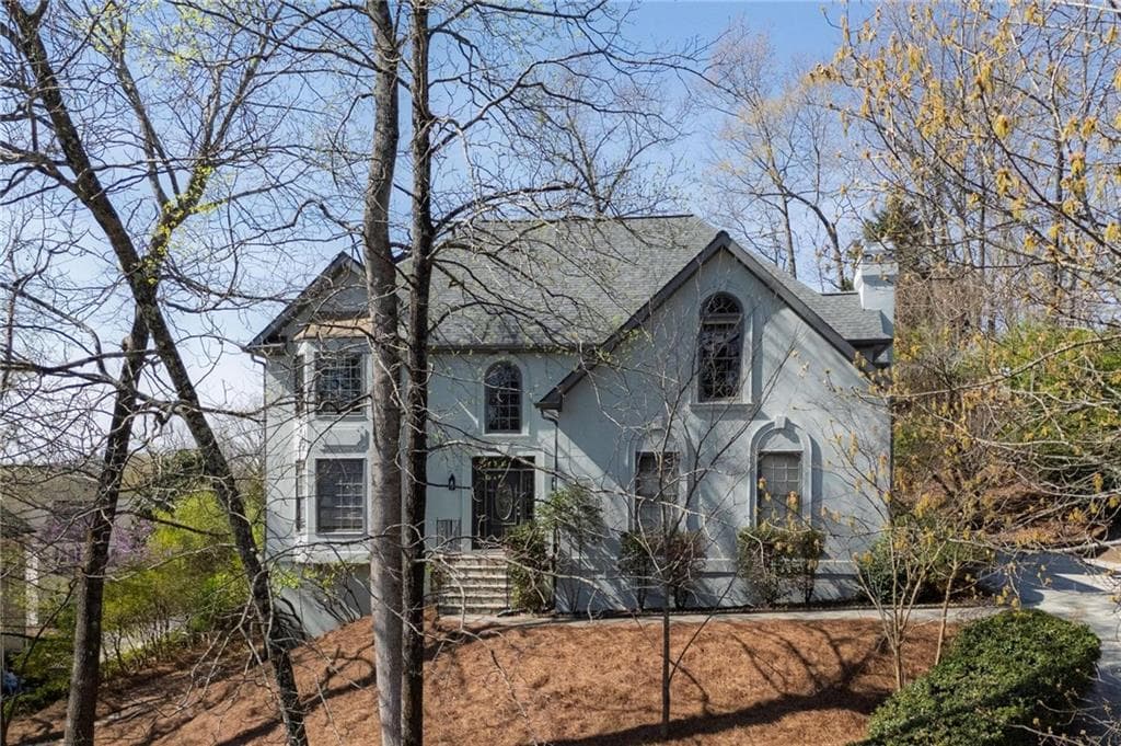 4 bedroom, 4 bathroom, 4,222 sq ft single family residence sold at 10660 Thatcher Way, Johns Creek, GA 30097
