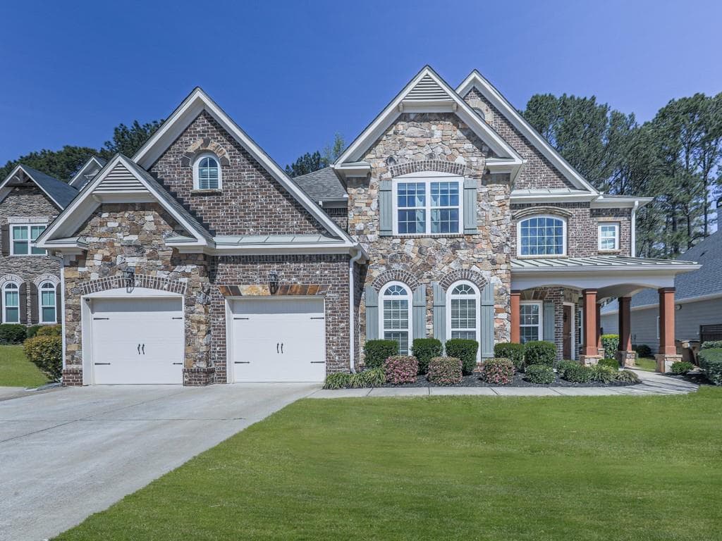 5 bedroom, 4 bathroom single family residence sold at 134 Edinburgh Drive, Canton, GA 30115
