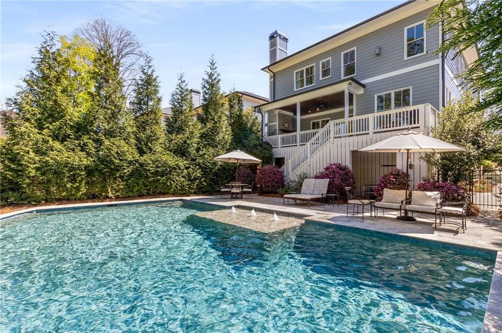 6 bedroom, 5 bathroom single family residence sold at 2033 Lee Road, Smyrna, GA 30080