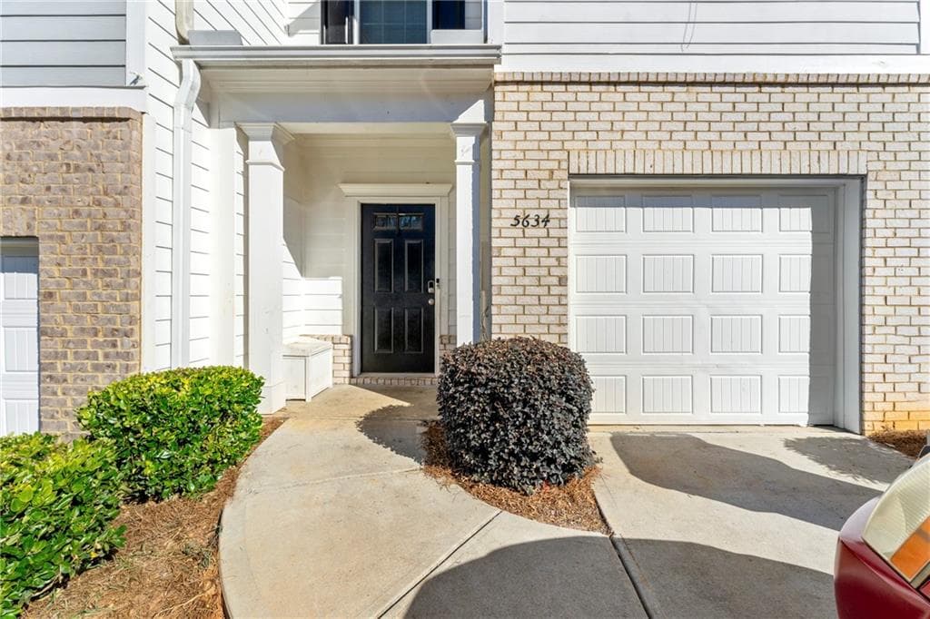 5634 Union Pointe Drive, Union City, GA 30291 — most recent listing photo