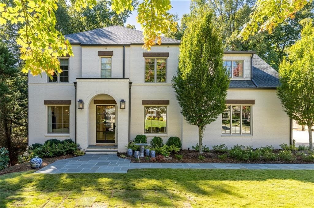 6 bedroom, 6 bathroom single family residence sold at 515 Danube Road, Atlanta, GA 30342