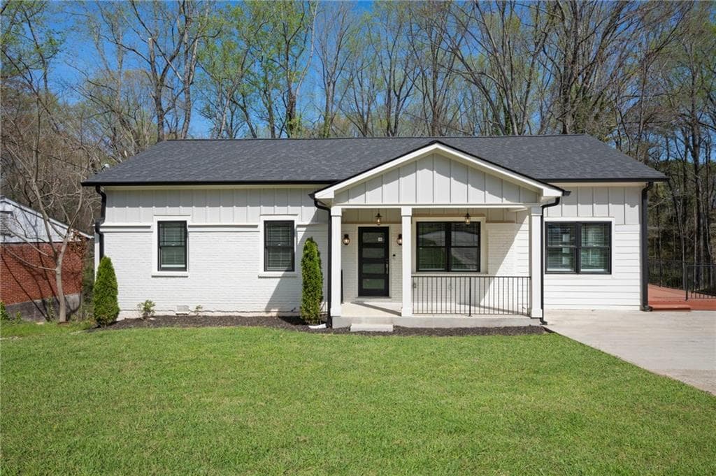 4 bedroom, 3 bathroom, 1,350 sq ft single family residence sold at 2373 Bouldercliff Way, Atlanta, GA 30316
