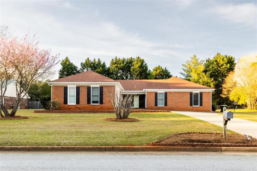 3 bedroom, 2 bathroom single family residence sold at 1250 Great Oaks Drive, Conyers, GA 30013