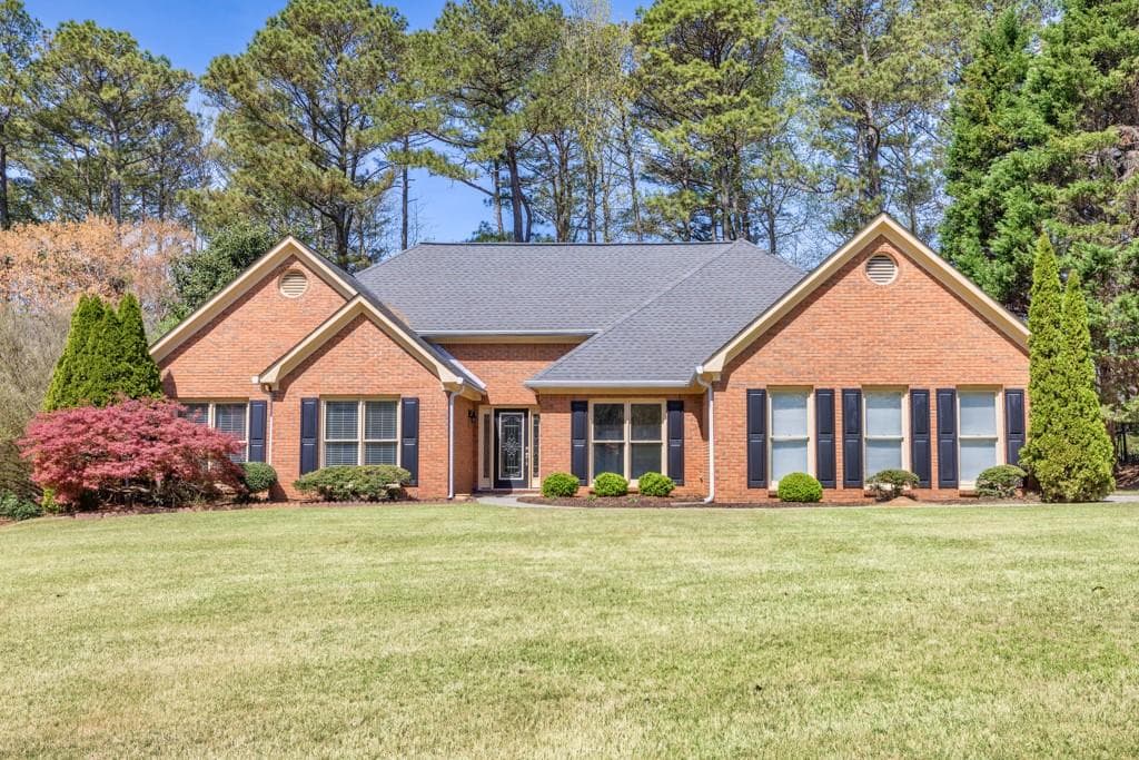 3 bedroom, 2 bathroom single family residence sold at 2848 Ashton Hill Drive, Dacula, GA 30019
