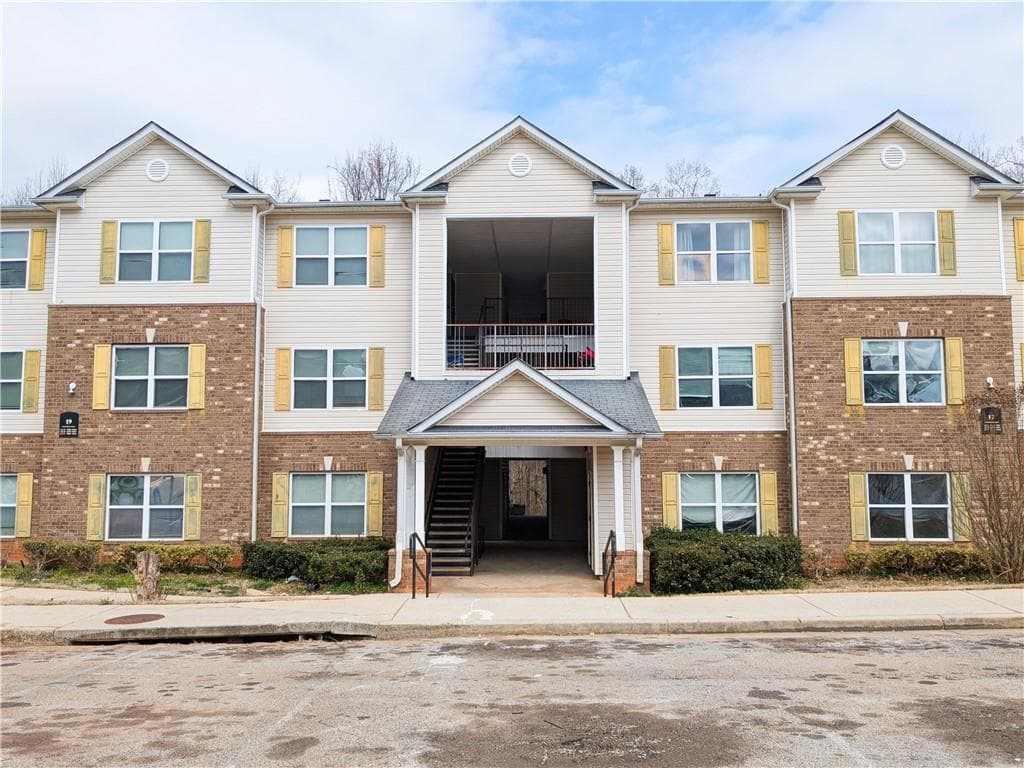 3 bedroom, 2 bathroom condominium sold at 19202 Waldrop Cove, Decatur, GA 30034