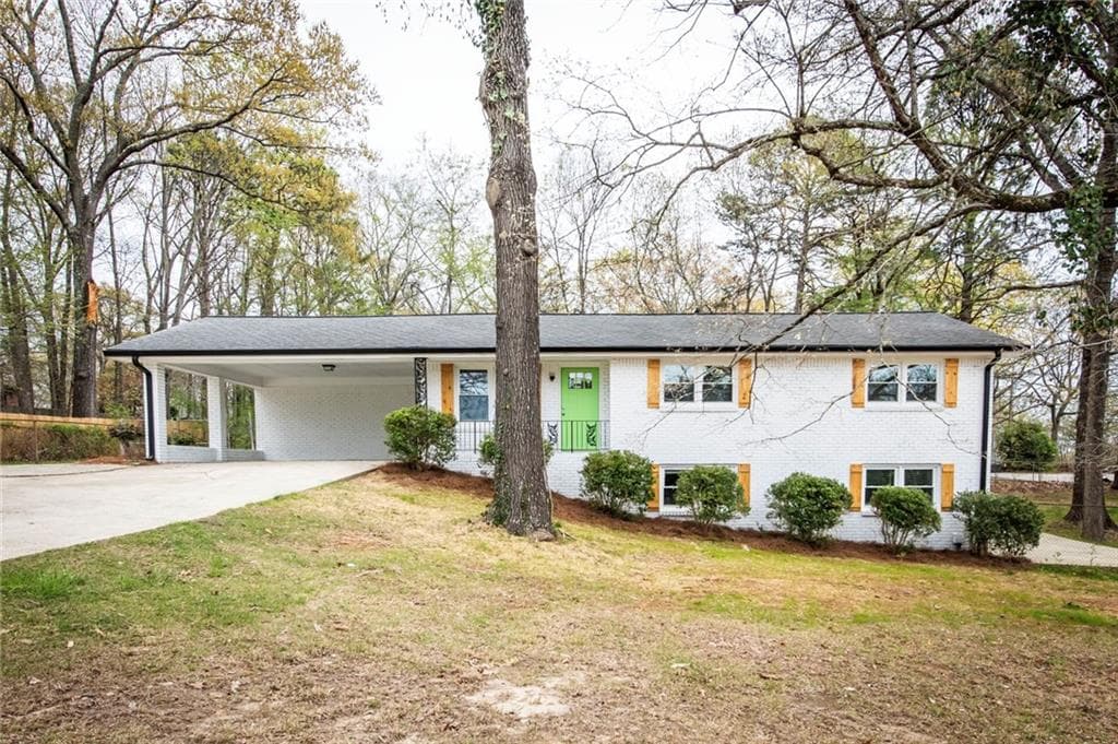 4 bedroom, 3 bathroom single family residence sold at 3888 W Oak Drive, Douglasville, GA 30135