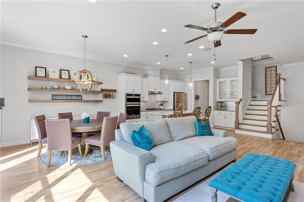 3 bedroom, 4 bathroom townhouse sold at 2120 Sonoma Drive, Smyrna, GA 30080