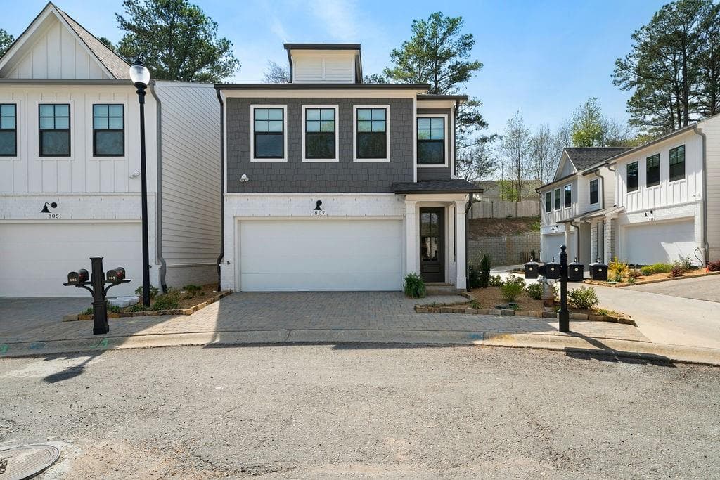 3 bedroom, 3 bathroom, 1,817 sq ft single family residence sold at 807 Stickley Oak Way, Woodstock, GA 30189