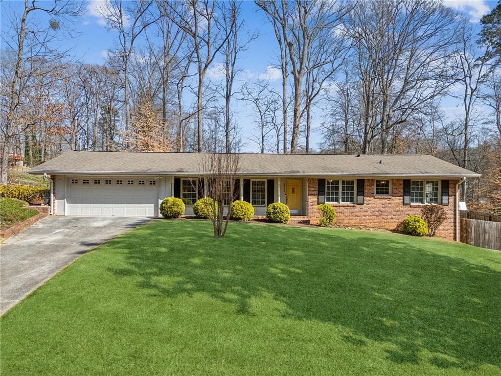 3 bedroom, 2 bathroom single family residence sold at 2264 Winding Way, Tucker, GA 30084