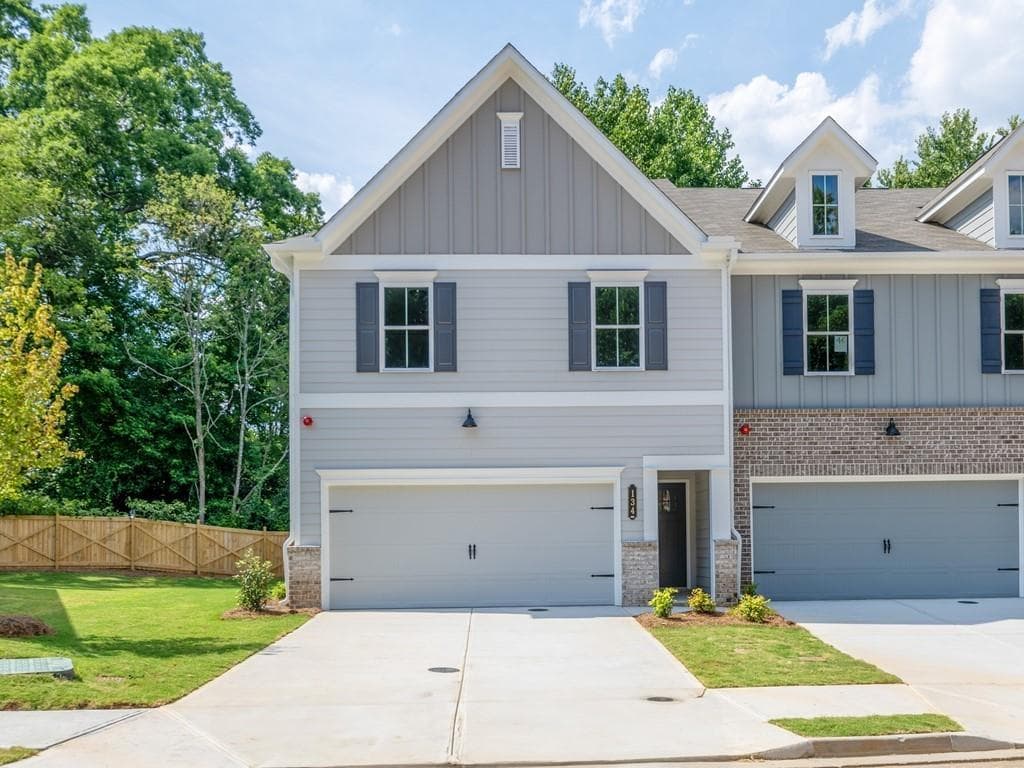 3 bedroom, 3 bathroom townhouse sold at 1628 Ruskin Way, Marietta, GA 30062