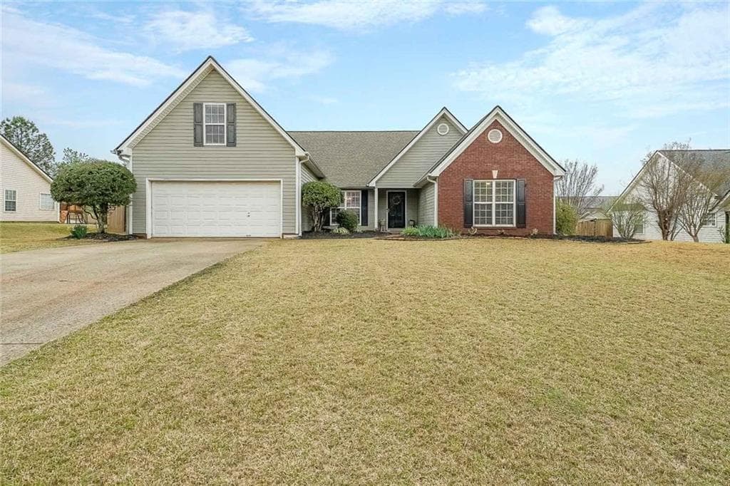 4 bedroom, 2 bathroom single family residence sold at 5614 Mohave Court, Flowery Branch, GA 30542