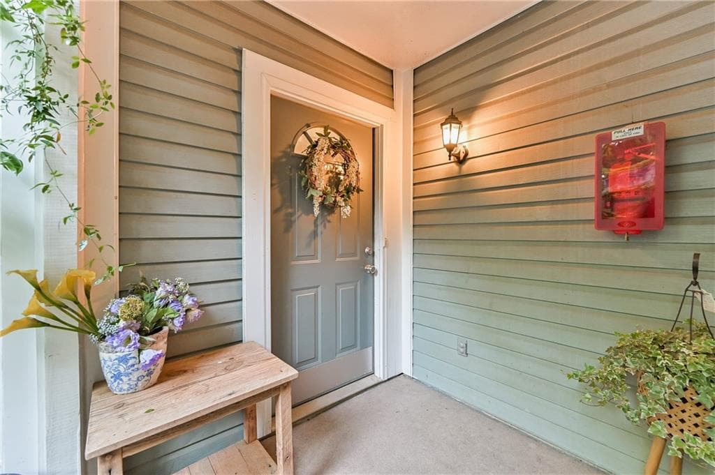 2 bedroom, 2 bathroom, 1,054 sq ft condominium sold at 6351 Wedgeview Court, Tucker, GA 30084
