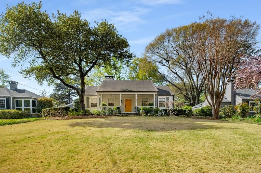 3 bedroom, 2 bathroom single family residence sold at 334 Hascall Road, Atlanta, GA 30309