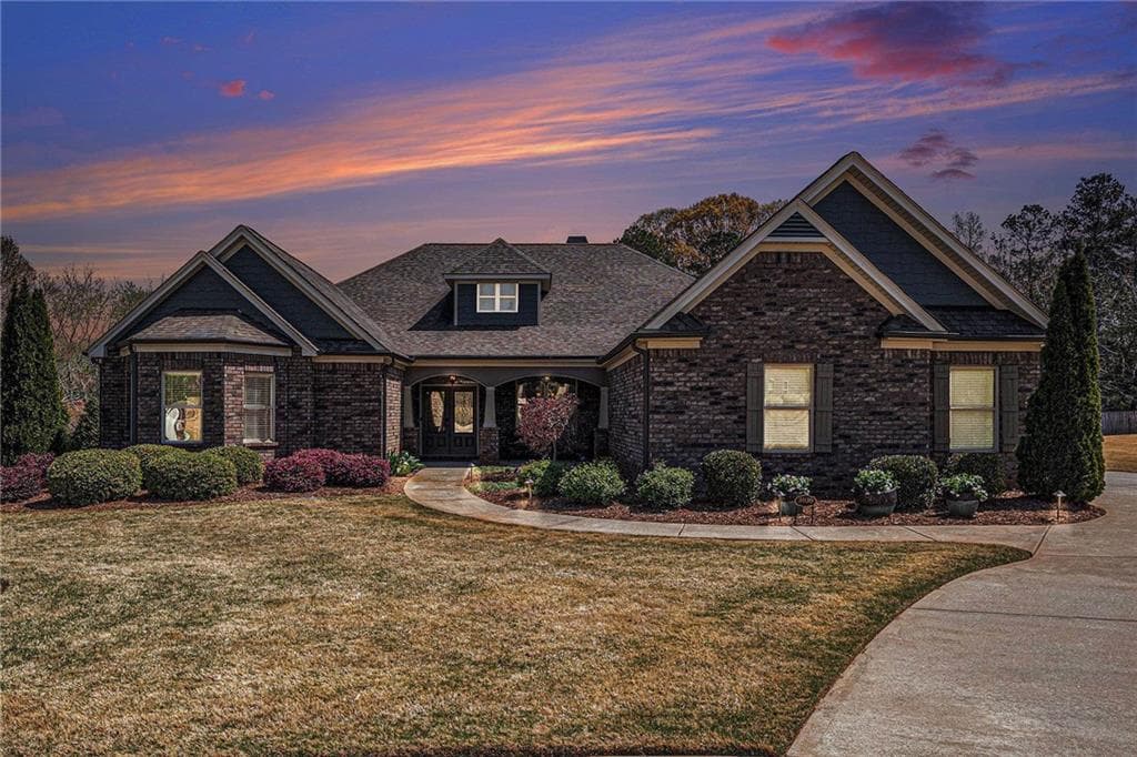 4 bedroom, 3 bathroom single family residence sold at 3939 Turkey Ridge Way, Braselton, GA 30517