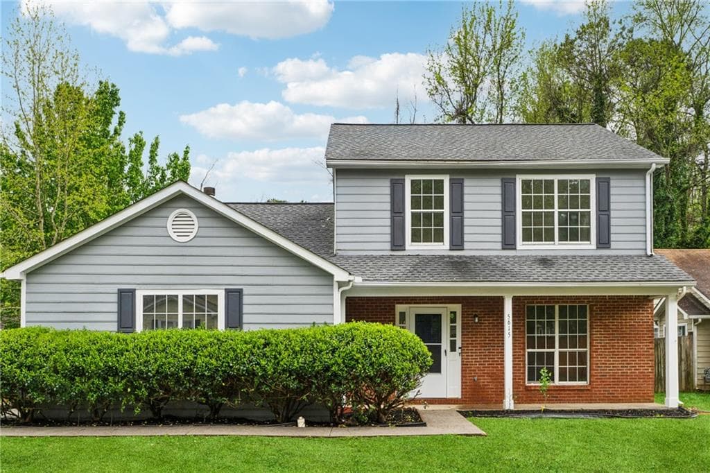 3 bedroom, 3 bathroom single family residence sold at 5615 Crystal Hill, Stone Mountain, GA 30088