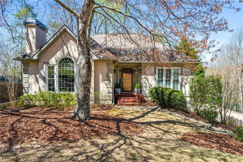 3 bedroom, 3 bathroom single family residence sold at 3897 Beacon Street, Marietta, GA 30062
