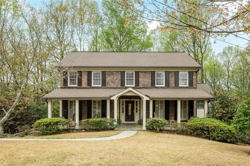 5 bedroom, 4 bathroom single family residence sold at 1436 Vernon Village Court, Dunwoody, GA 30338