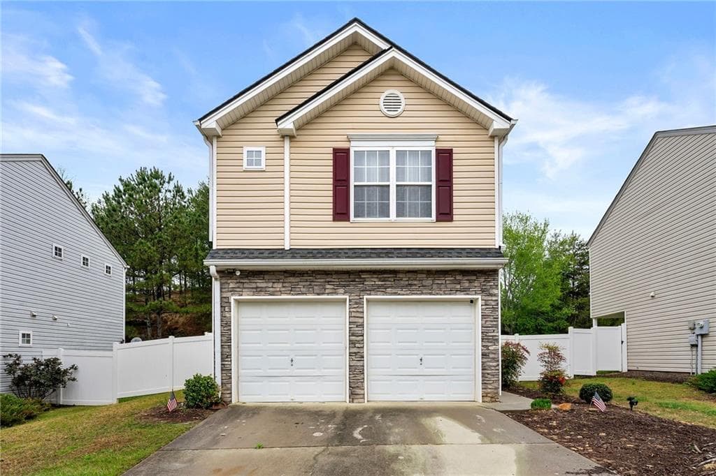 3 bedroom, 3 bathroom single family residence sold at 112 Silver Fox Trail, Dallas, GA 30157