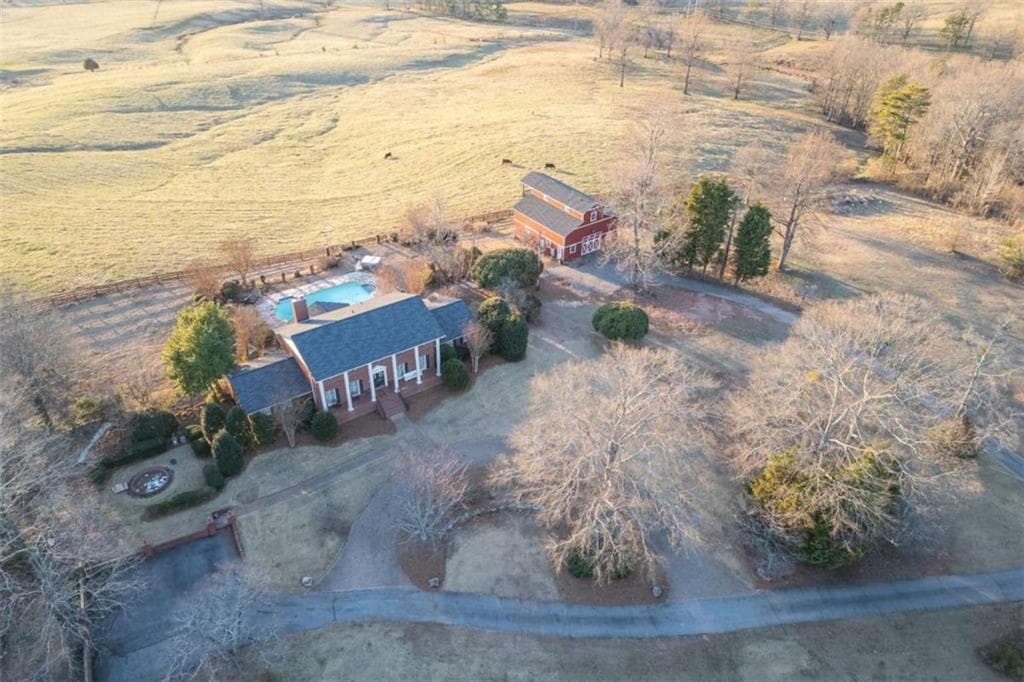 7 bedroom, 6 bathroom single family residence sold at 1909 Hickory Level Road, Villa Rica, GA 30180