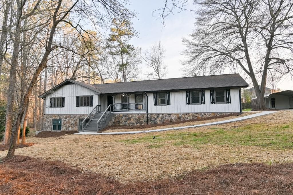 4 bedroom, 3 bathroom single family residence sold at 2923 Glenhaven Court, Conyers, GA 30094
