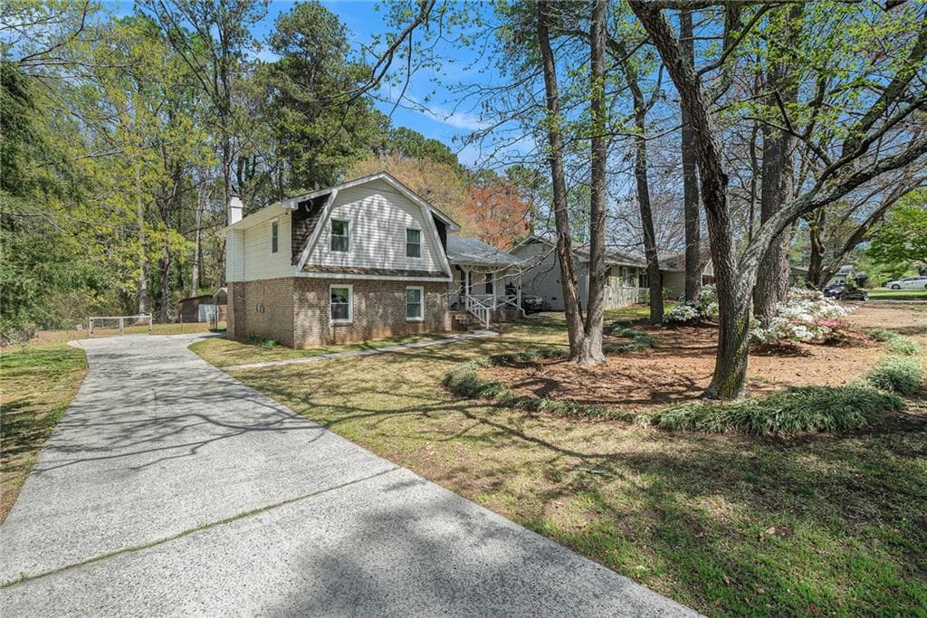 4 bedroom, 3 bathroom single family residence sold at 403 Red Oak Lane, Lawrenceville, GA 30046