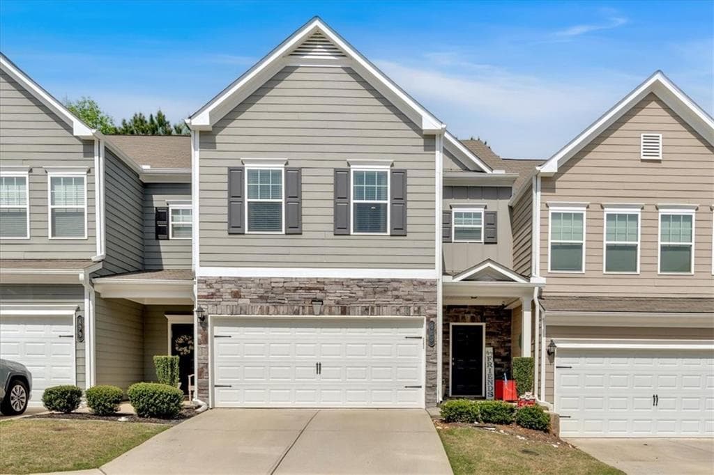 3 bedroom, 3 bathroom townhouse sold at 485 Crescent Woode Drive, Dallas, GA 30157