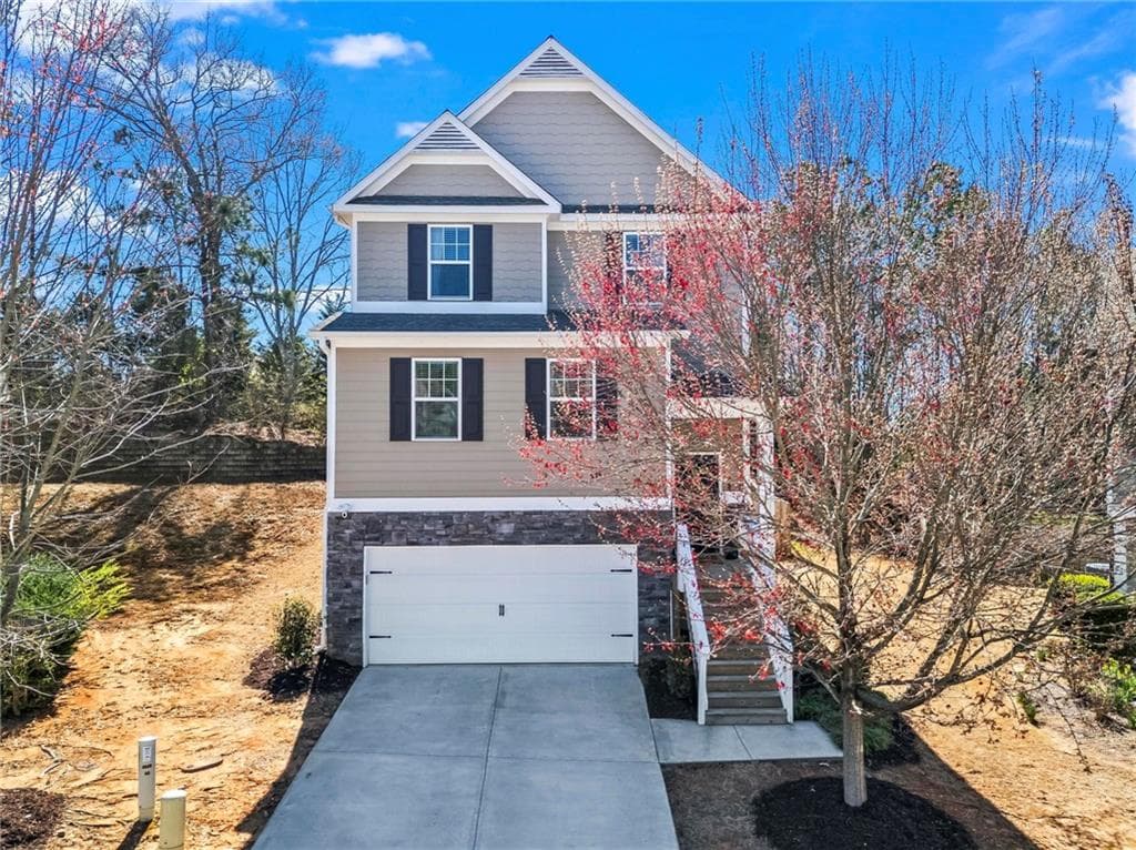 3 bedroom, 4 bathroom single family residence sold at 262 Royal Crescent Terrace, Canton, GA 30115