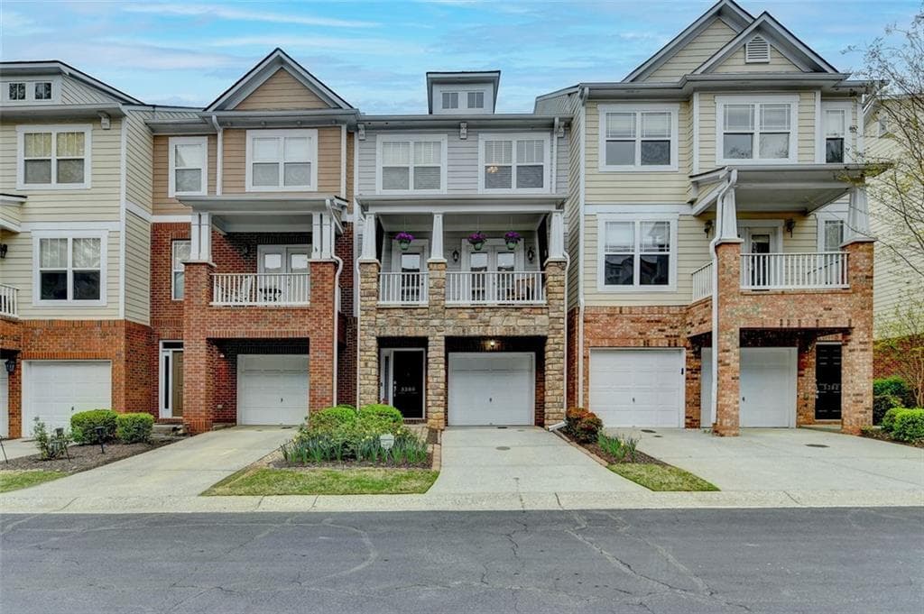 3 bedroom, 4 bathroom townhouse sold at 3380 GALLEON Drive, Alpharetta, GA 30004