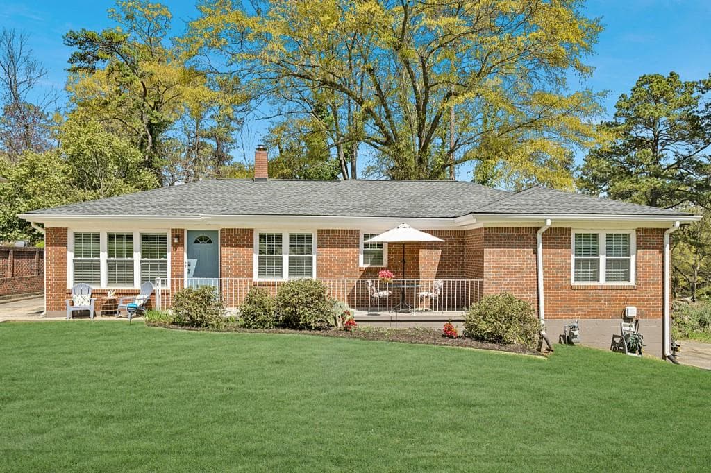 4 bedroom, 2 bathroom single family residence sold at 2608 Glenvalley Drive, Decatur, GA 30032