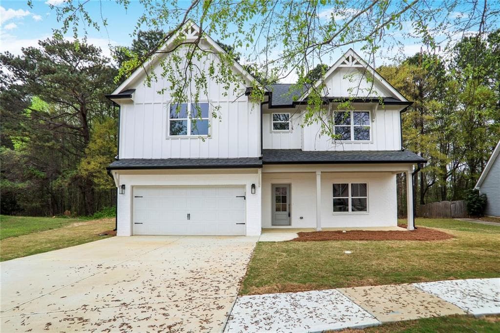 4 bedroom, 3 bathroom, 2,600 sq ft single family residence sold at 1335 Tumblerock Way, Loganville, GA 30052