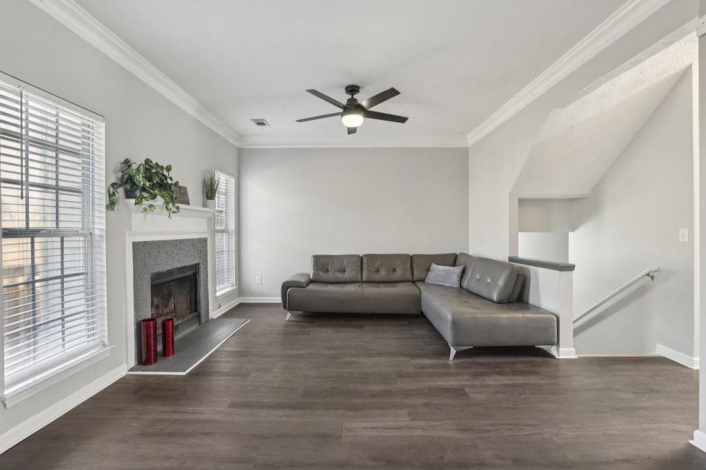 2 bedroom, 3 bathroom townhouse sold at 5233 Pinnacle Pointe Court, Norcross, GA 30071