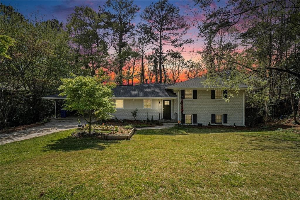 4 bedroom, 2 bathroom single family residence sold at 539 Collingwood Drive, Decatur, GA 30032