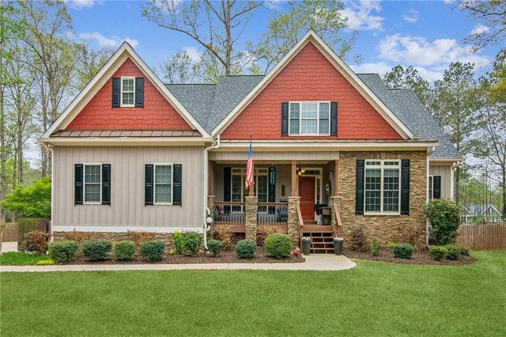 6 bedroom, 4 bathroom single family residence sold at 310 Rebecca Street, Hoschton, GA 30548