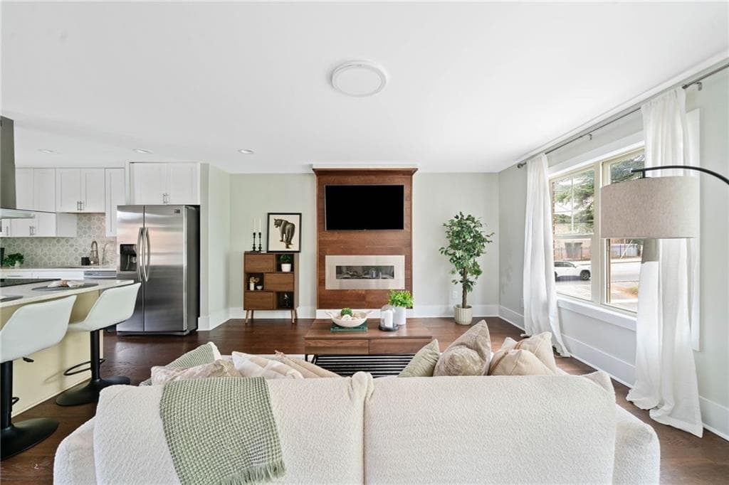 3 bedroom, 4 bathroom, 2,850 sq ft townhouse sold at 1276 Dahlgren Lane, Atlanta, GA 30316