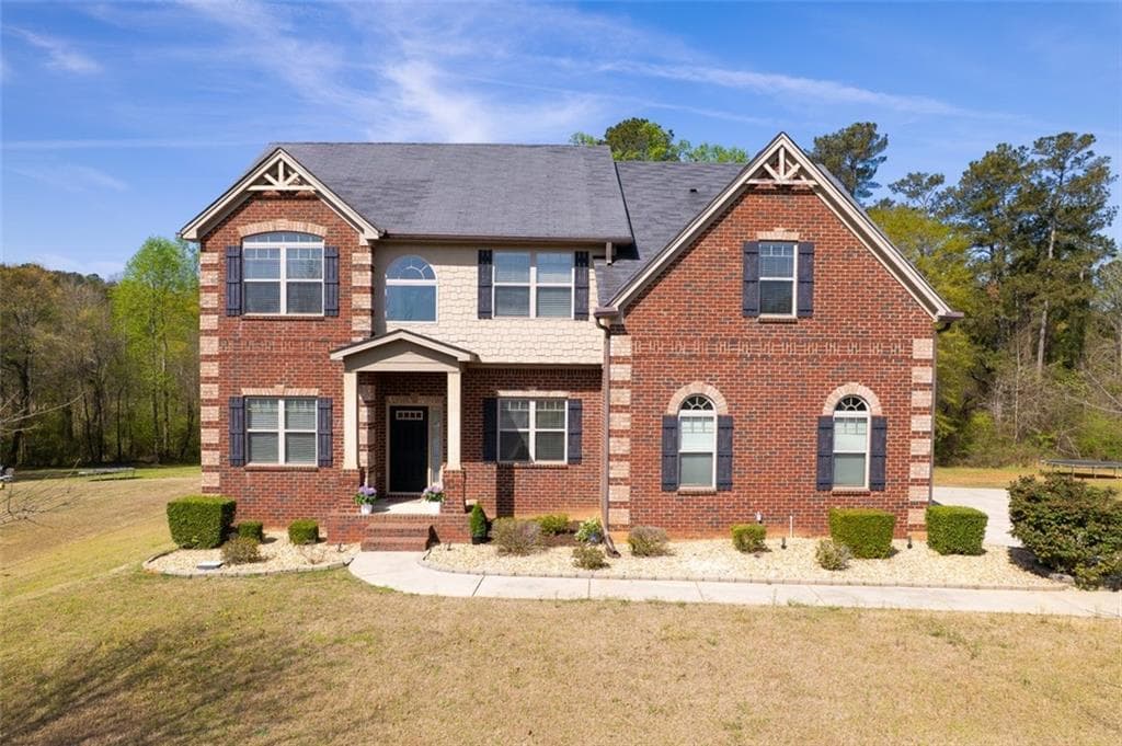 5 bedroom, 4 bathroom single family residence sold at 132 Windmeadow Way, Fayetteville, GA 30214