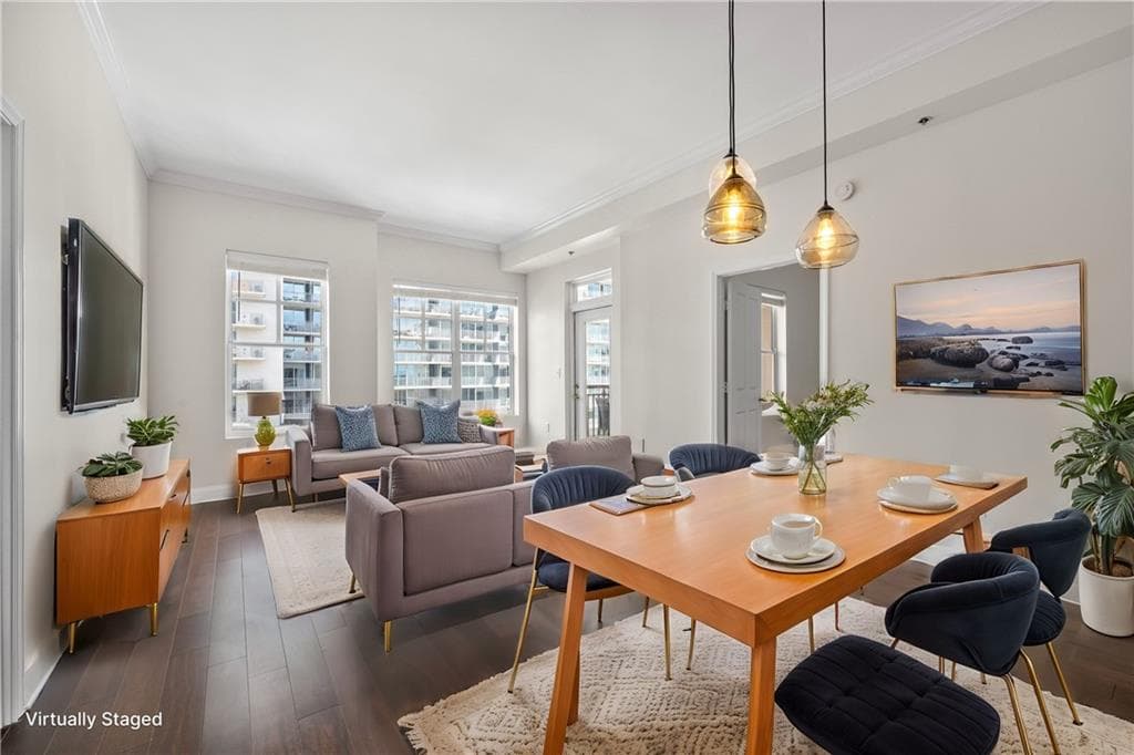 2 bedroom, 2 bathroom condominium sold at 1101 Juniper Street 1504, Atlanta, GA 30309