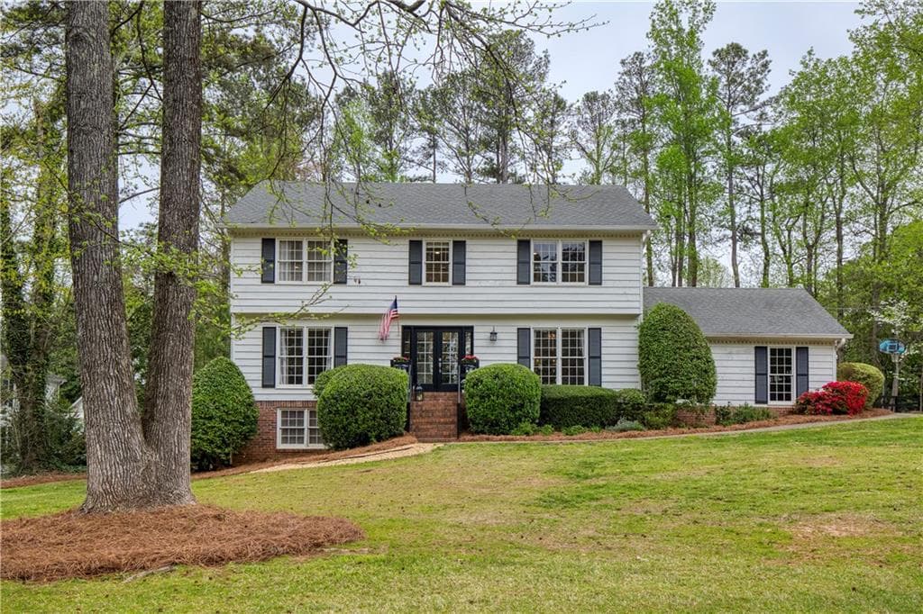 5 bedroom, 4 bathroom, 2,395 sq ft single family residence sold at 240 Pinebrook Way, Roswell, GA 30076
