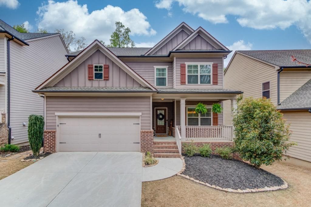 6 bedroom, 3 bathroom single family residence sold at 5036 Maplecliff Drive, Sugar Hill, GA 30518