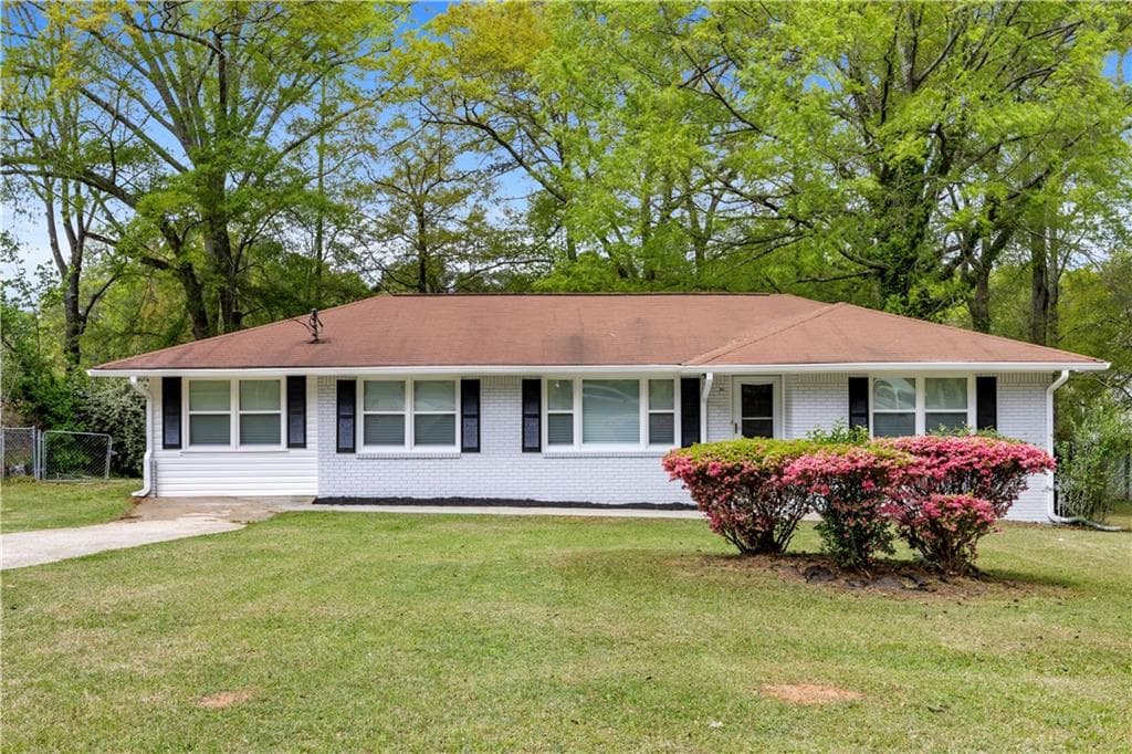 4 bedroom, 2 bathroom single family residence sold at 132 Arnold Place, Jonesboro, GA 30236