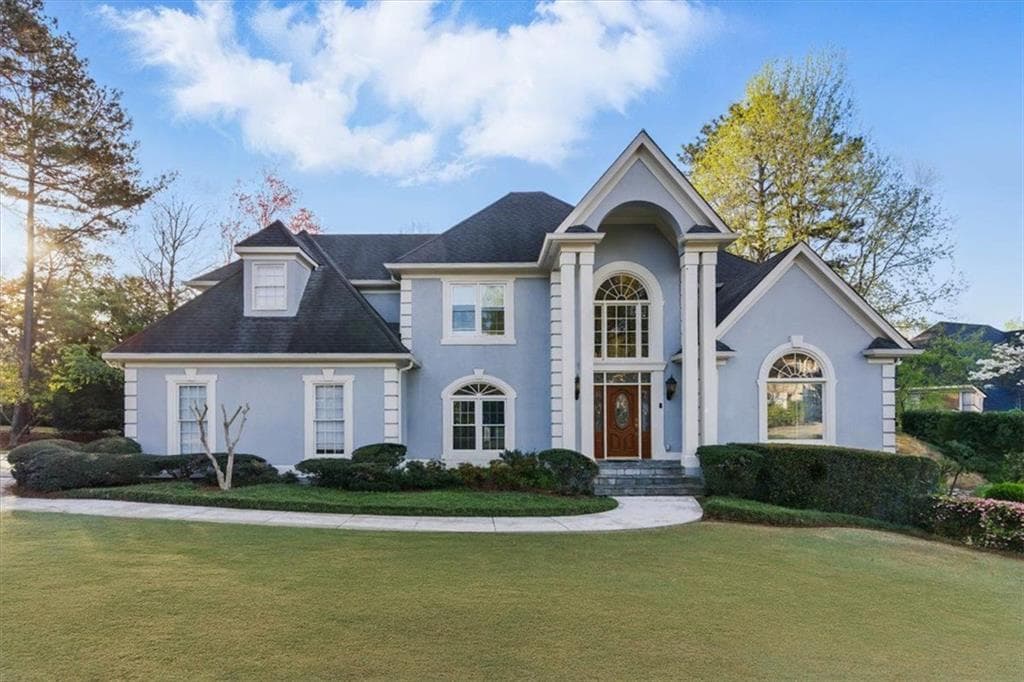4 bedroom, 5 bathroom single family residence sold at 700 Henley Fields Circle, Johns Creek, GA 30097