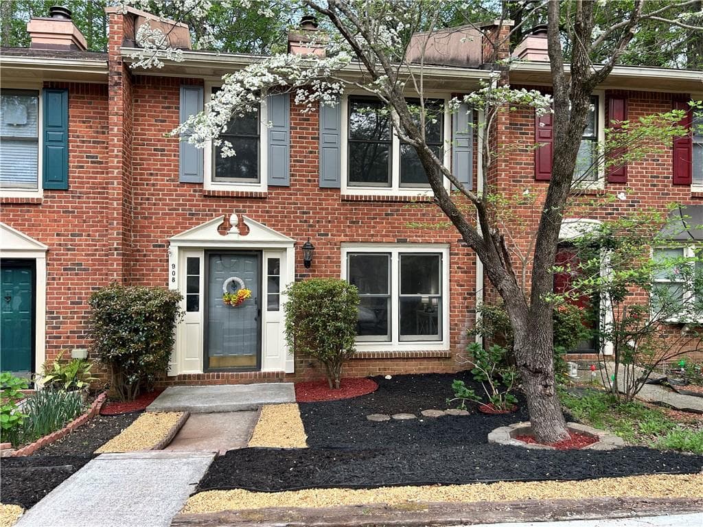 2 bedroom, 3 bathroom townhouse sold at 908 Chippendale Lane, Norcross, GA 30093