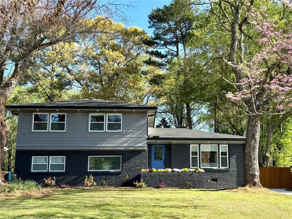 4 bedroom, 4 bathroom single family residence sold at 2316 Miriam Lane, Decatur, GA 30032