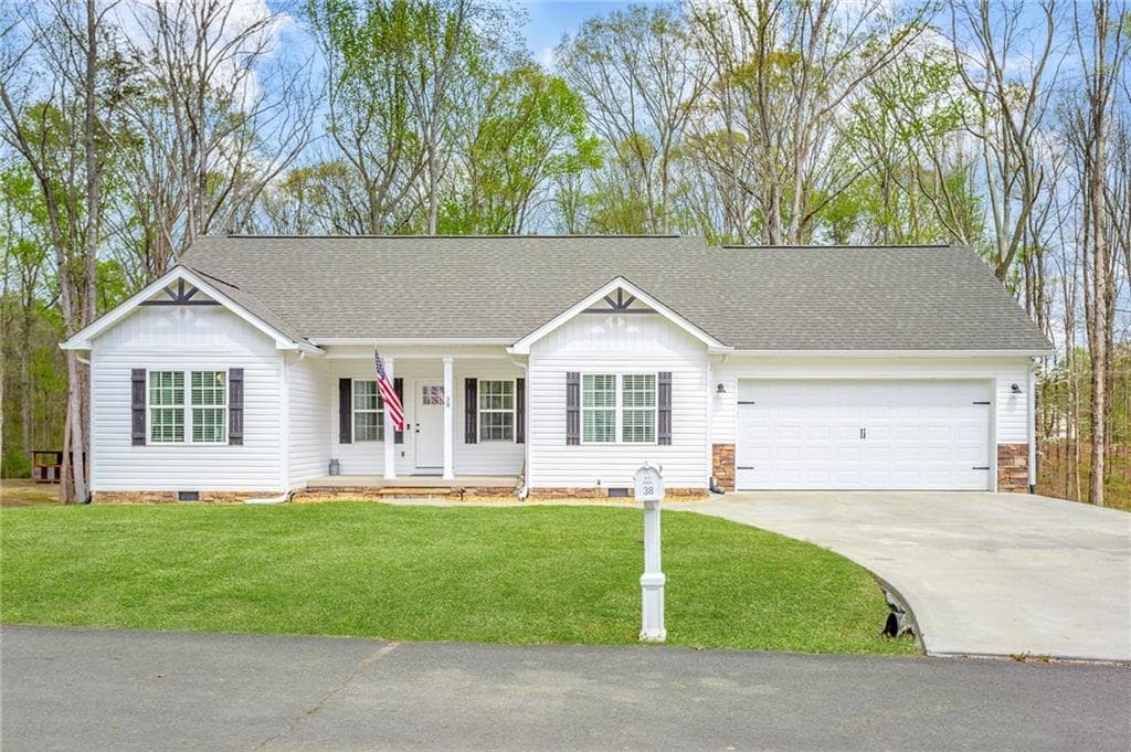 3 bedroom, 2 bathroom single family residence sold at 38 Westbrook Drive, Chatsworth, GA 30705