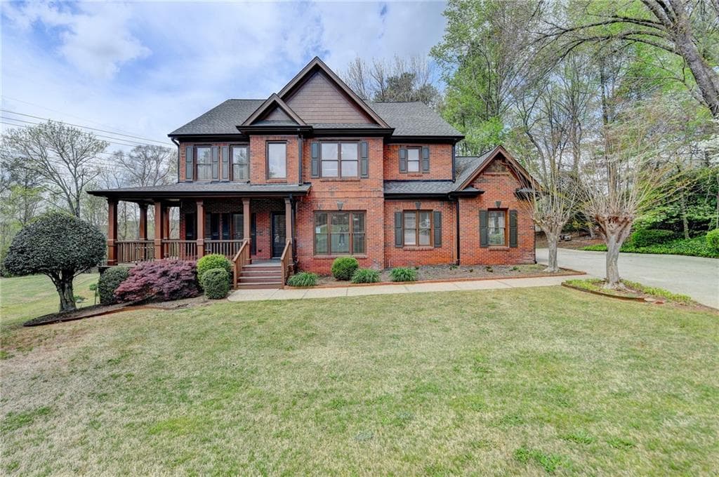5 bedroom, 5 bathroom single family residence sold at 220 Carriage Station Drive, Lawrenceville, GA 30046
