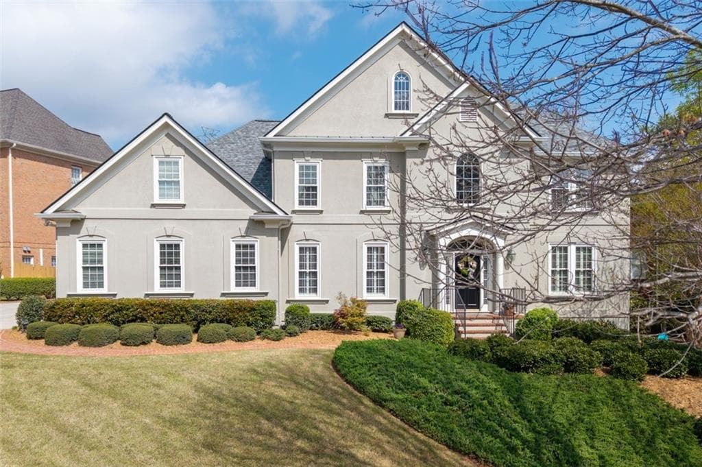 5 bedroom, 5 bathroom, 4,271 sq ft single family residence sold at 5334 Lake View Club, Atlanta, GA 30338