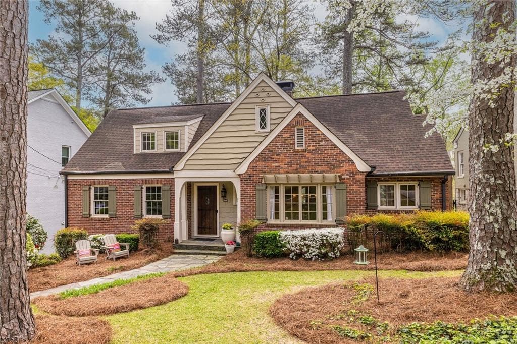 4 bedroom, 2 bathroom single family residence sold at 883 Wildwood Road, Atlanta, GA 30324