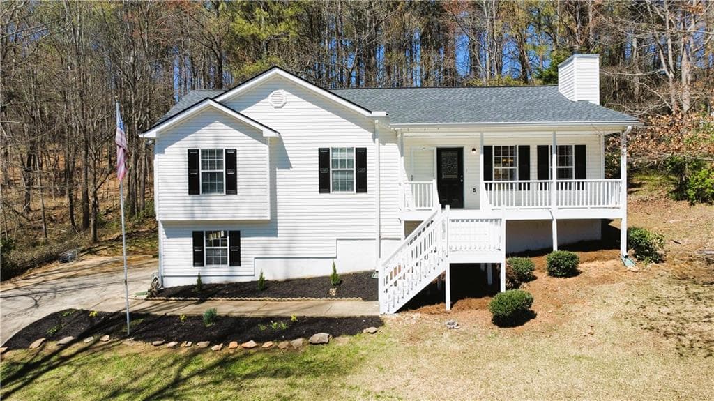 4 bedroom, 2 bathroom single family residence sold at 10 Little Doe Lane, Jasper, GA 30143